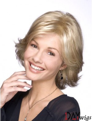 Wavy Blonde Trendy Chin Length Classic Wigs